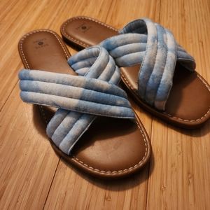 Sandals/Slides
